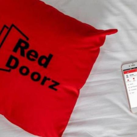 Reddoorz @ Ranotana Manado Hotel ภายนอก รูปภาพ